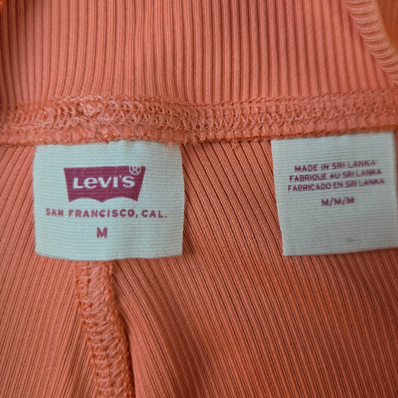 Levi's Coral Orange Ribbed High Rise Bike Shorts Stretchy Activewear Size Medium - Picture 6 of 9